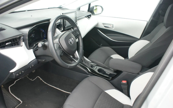 Toyota Corolla cena 109900 przebieg: 42624, rok produkcji 2021 z Nałęczów małe 277